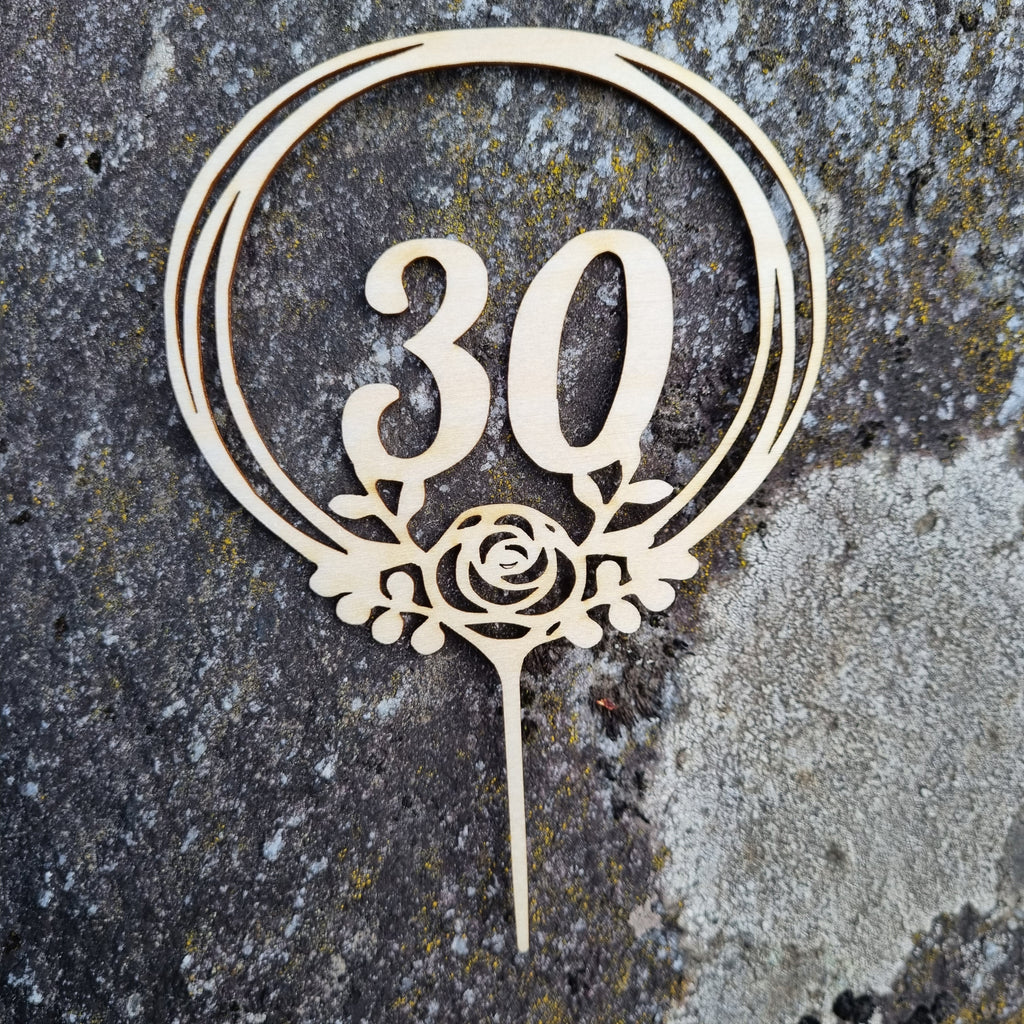 Numero kakkukoriste 30