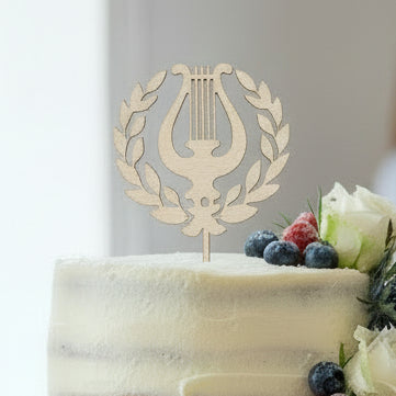 Lyyra kakkukoriste ylioppilaskakkuun