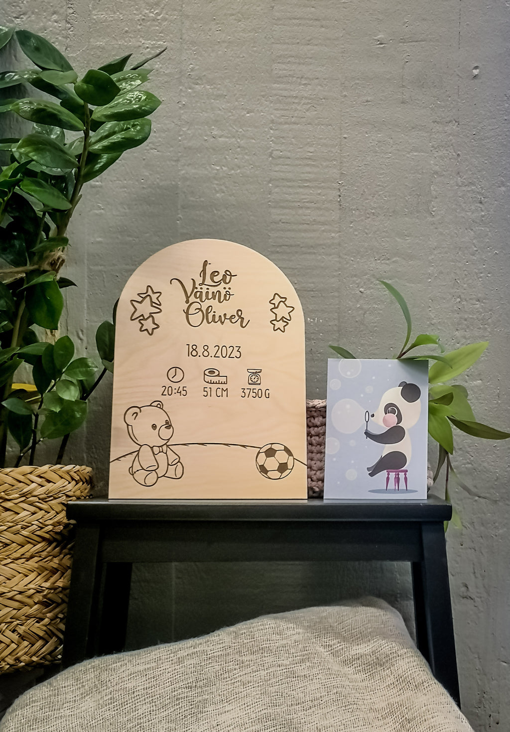 Personoitu syntymätaulu Nalle ja Pallo teemalla