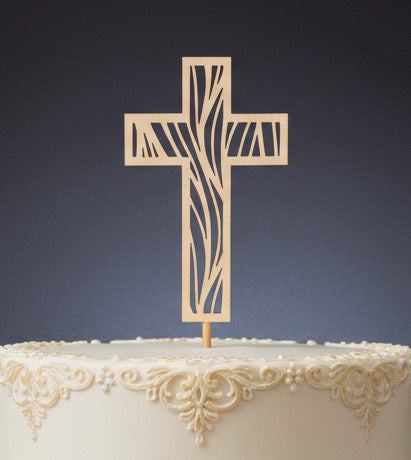 Koivuvanerista valmistettu koriste muistotilaisuuden kakkuun.